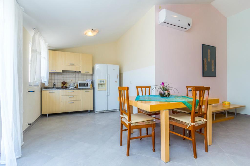 Apartment Mirjana PUY Quarto foto